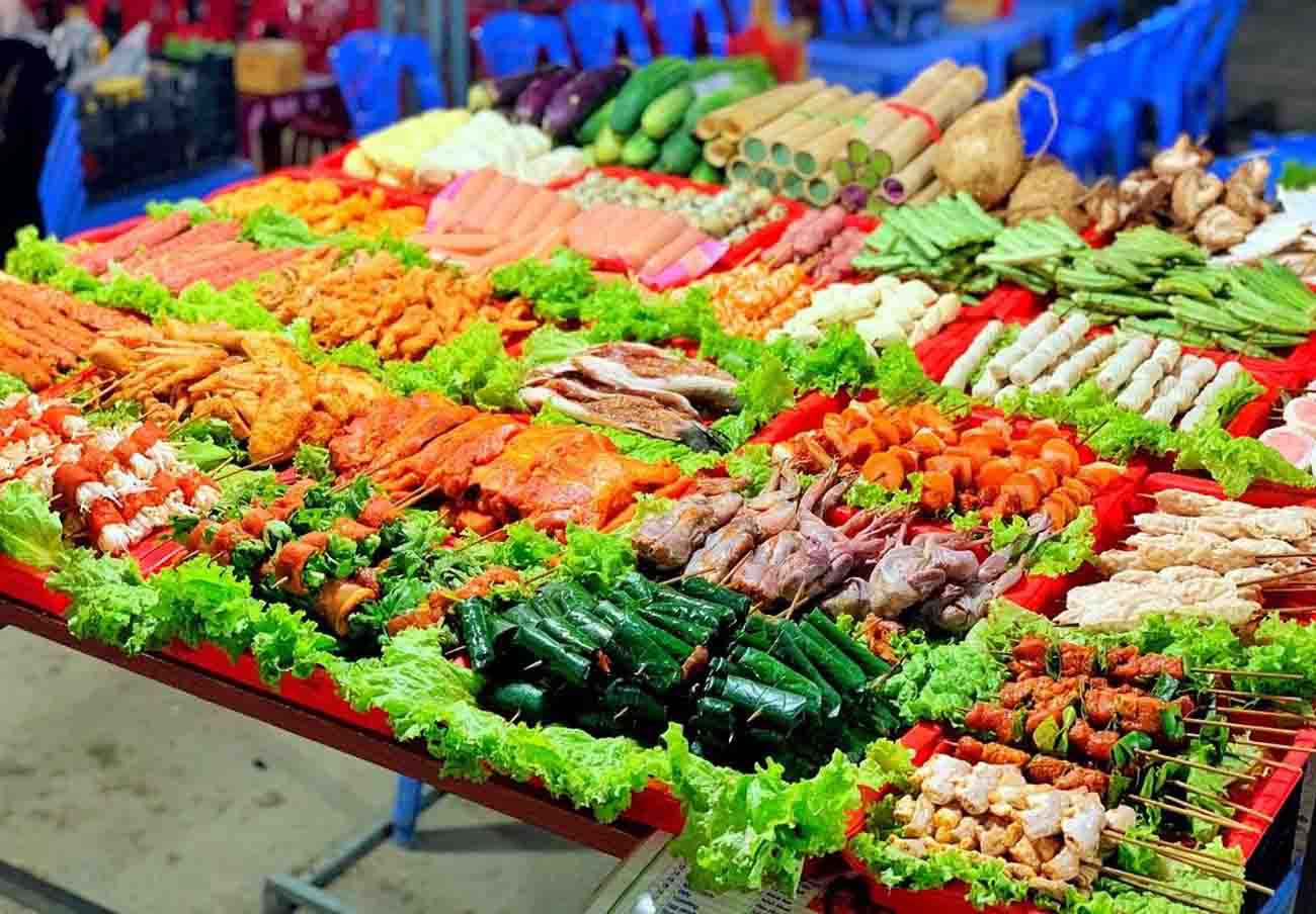 Food Safety Tips for Foreign Travelers