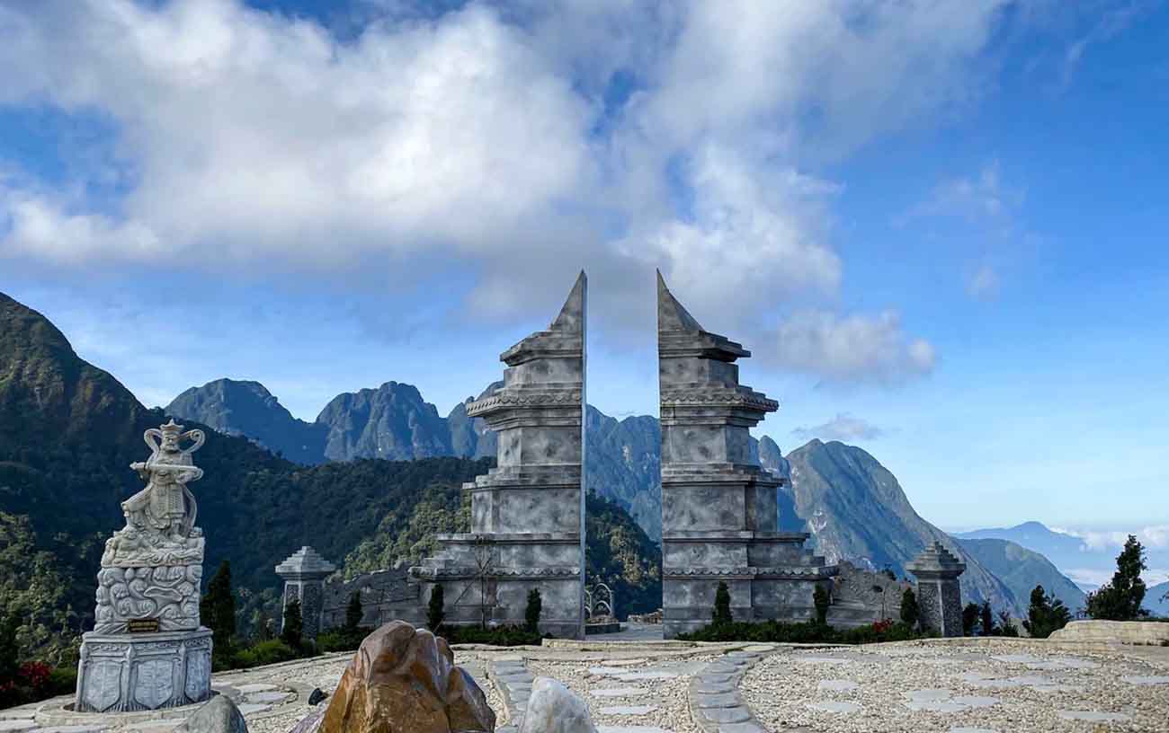 O Quy Ho Heaven Gate